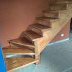 Escadas em L com apoio Lateral com plataforma