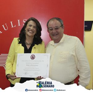 Deputada Valéria Bolsonaro na Escola Paulista de Direito